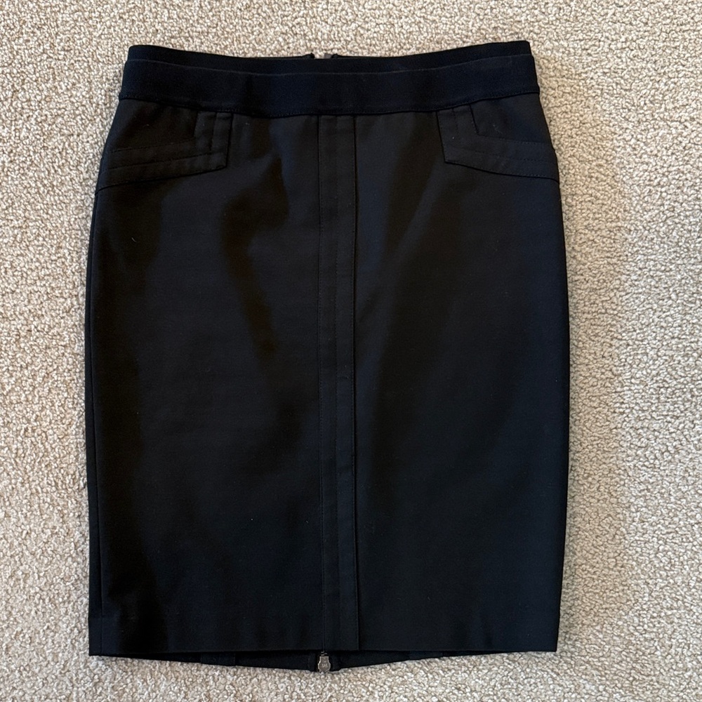 BCBG MaxAzria Elegant Black Women's Skirt with zipper back size S